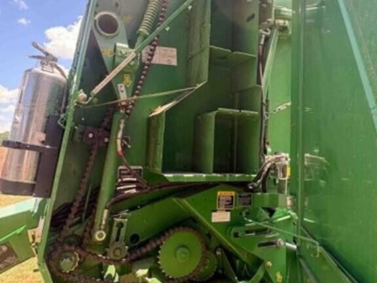 2015-john-deere-569-image-11