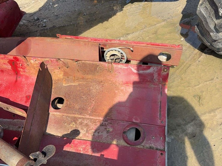 case-ih-560-image-5