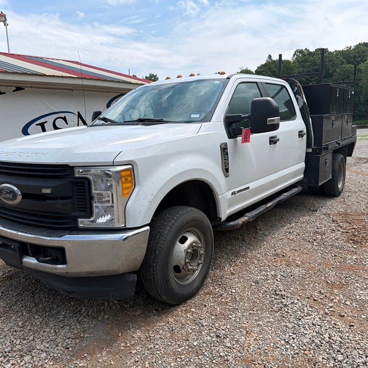 2017 FORD F350