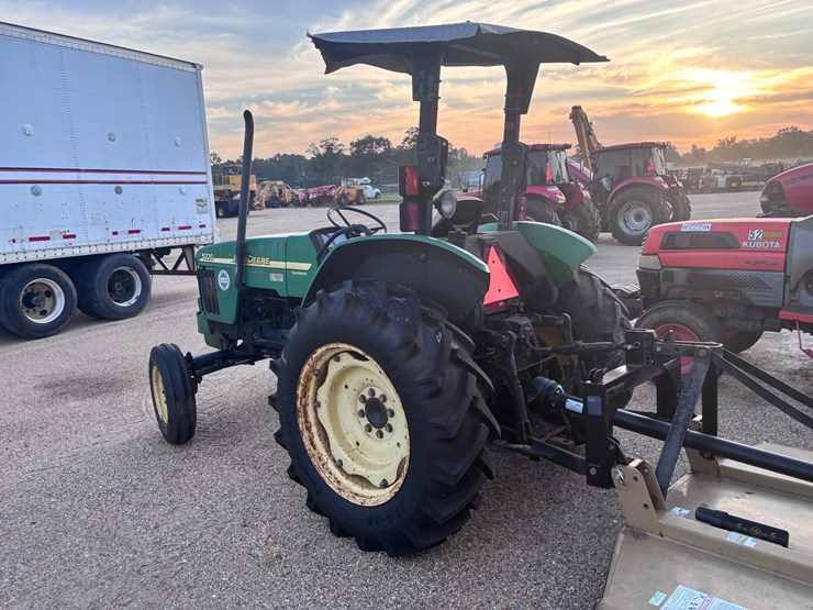 john-deere-5220-image-4
