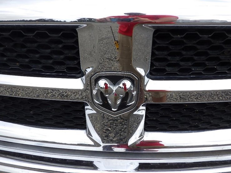 2017-dodge-2500-image-9