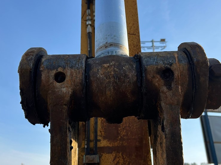 2004-caterpillar-321c-image-28