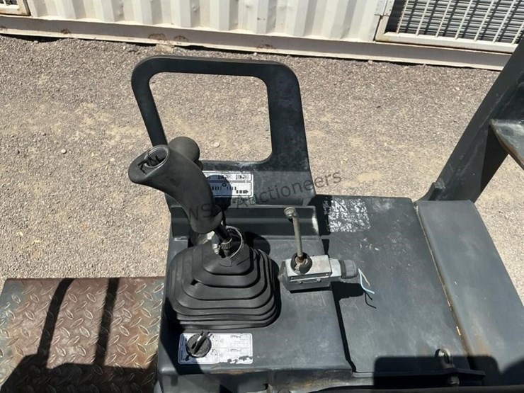 2004-bomag-dw-138-ad-double-drum-roller-image-16