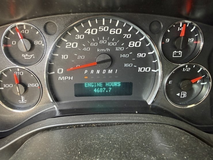 2014-chevrolet-express-2500-image-25