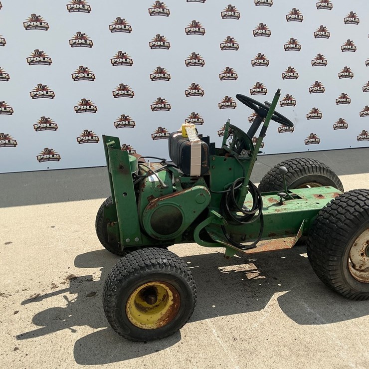 JOHN DEERE 112