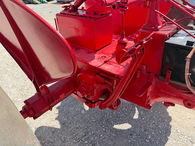 #203-•-farmall-super-c-image-8