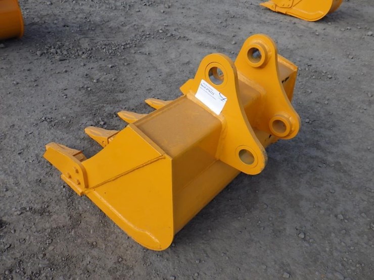 caterpillar-303-image-2