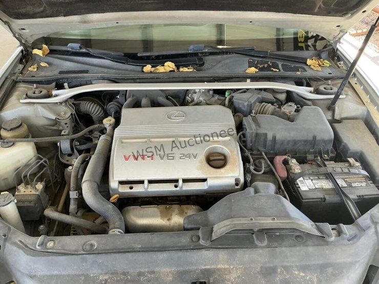 2003-lexus-es-300-sdn-image-10