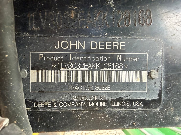 john-deere-3032e-image-83