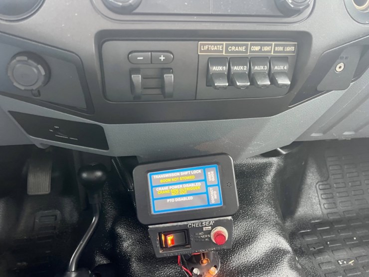 2015-ford-f550-image-22