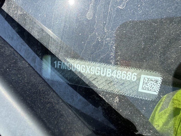 2016-ford-escape-image-9