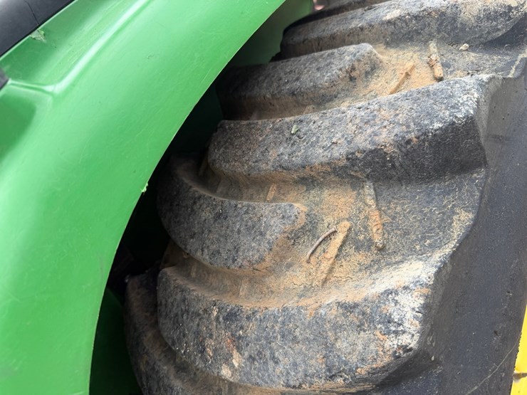 john-deere-3032e-image-78