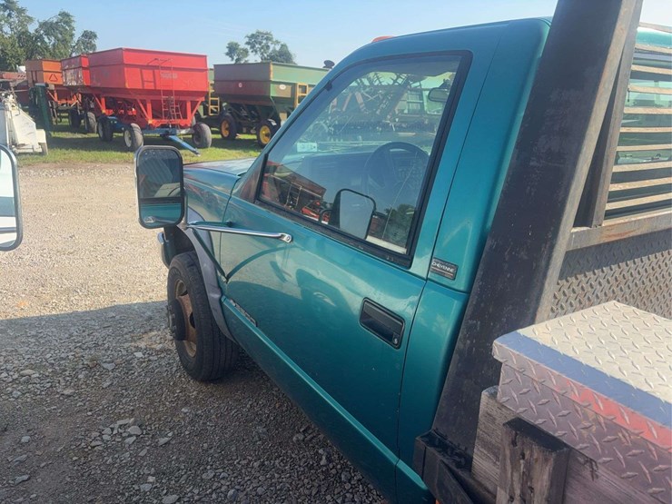 1994-chevrolet-3500-image-12