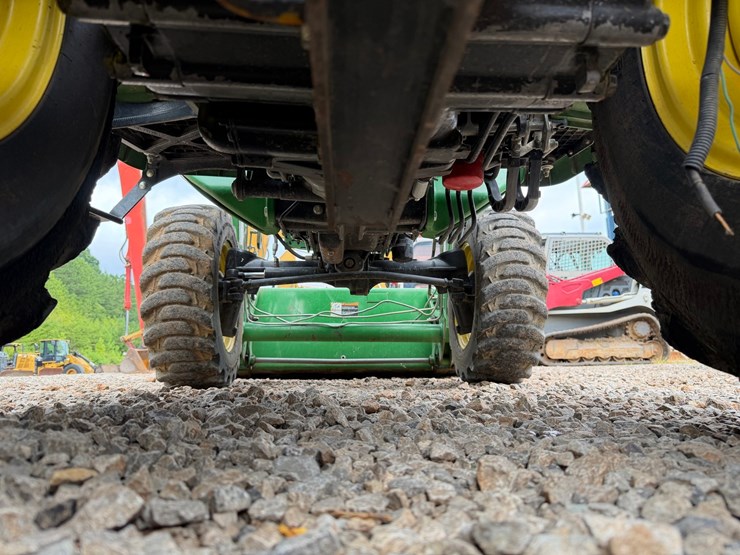 john-deere-3032e-image-74