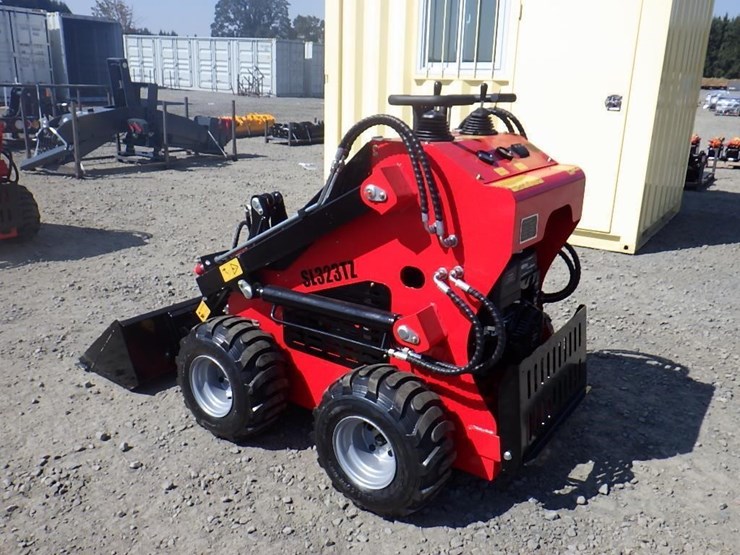 2026-sdlool-323tz-skid-steer-loader-image-2