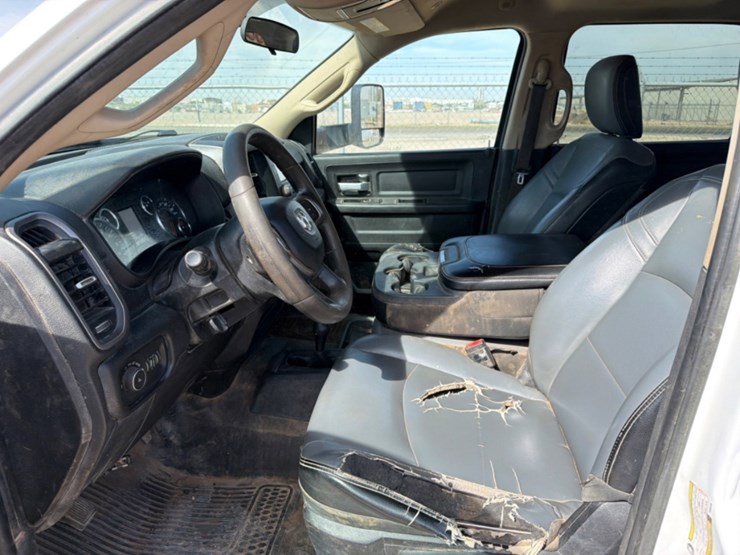 2019-dodge-ram-2500-image-8