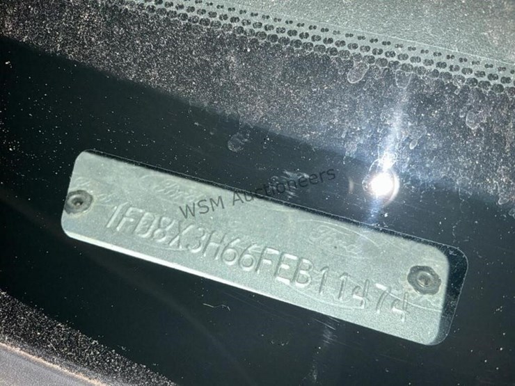2015-ford-f350-image-18