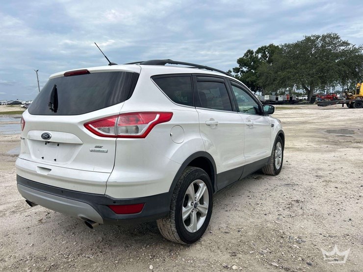 2014-ford-escape-image-3