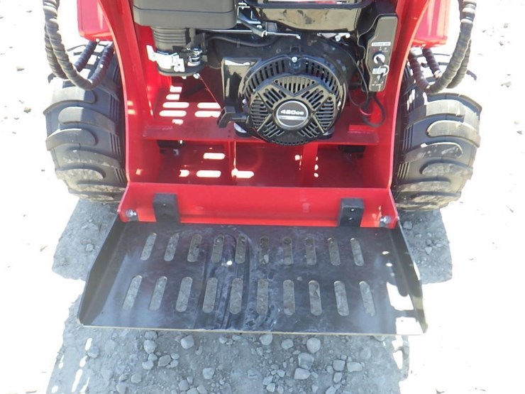 2026-future-323tz-skid-steer-loader-image-9