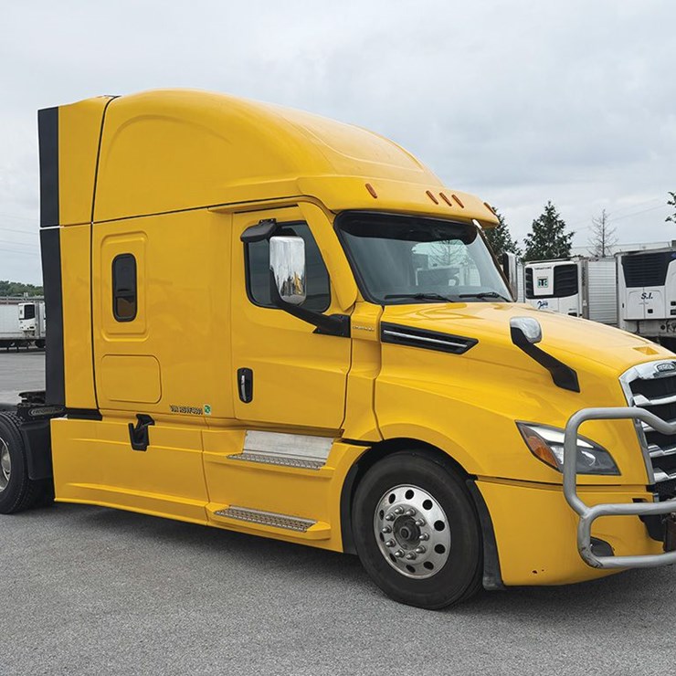 2025 FREIGHTLINER CASCADIA 126
