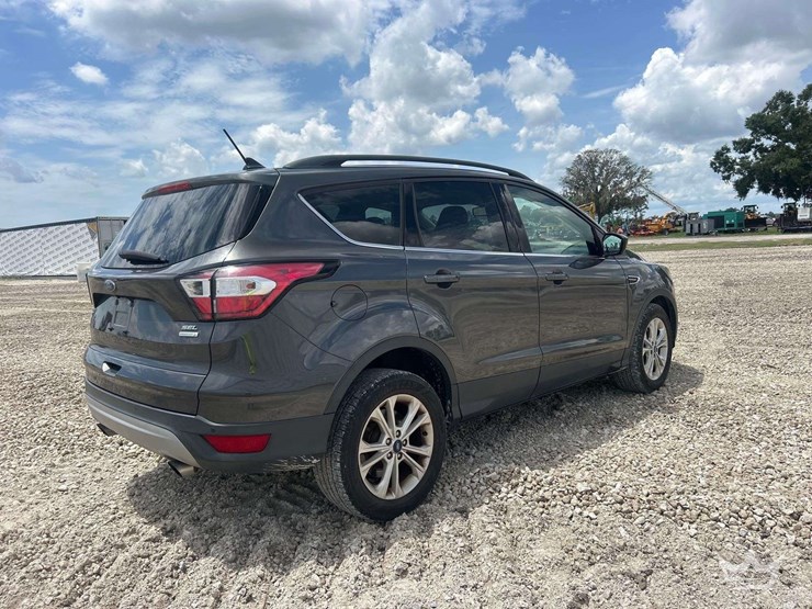 2018-ford-escape-image-3