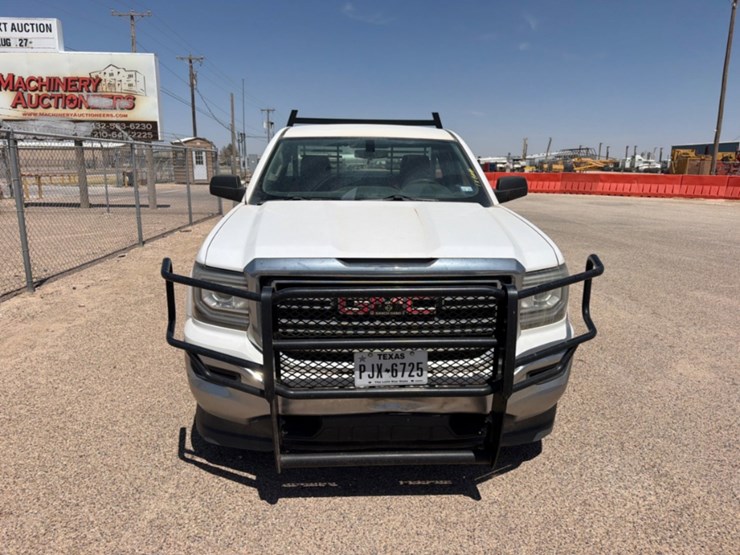 2017-gmc-sierra-1500-image-2
