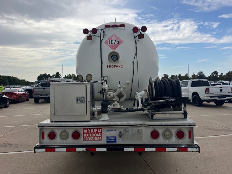 2012-international-durastar-4400-image-6