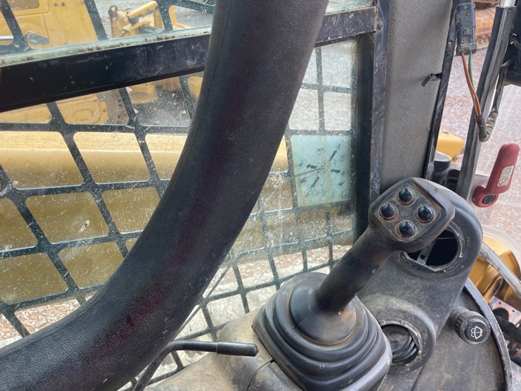 caterpillar-299d2-xhp-image-42
