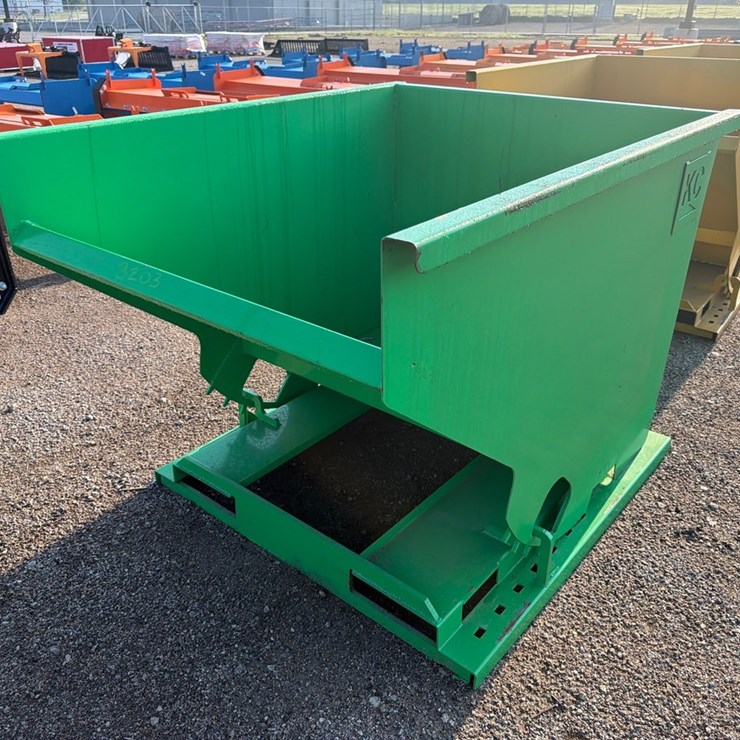 Kit Containers 2 Yard Self Dumping Hopper