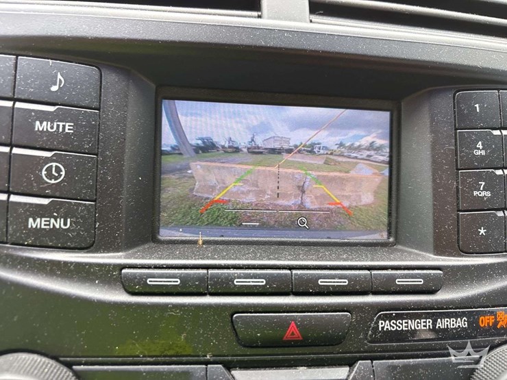 2018-ford-explorer-image-17