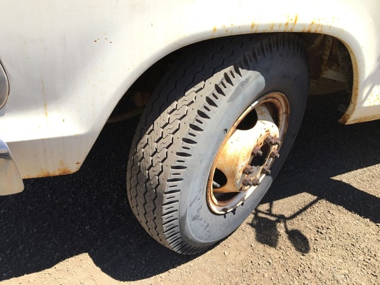 1976-ford-f350-image-11