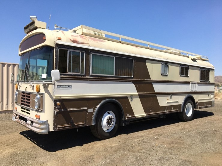 1977-blue-bird-wanderlodge-31ft-motor-home,-image-1