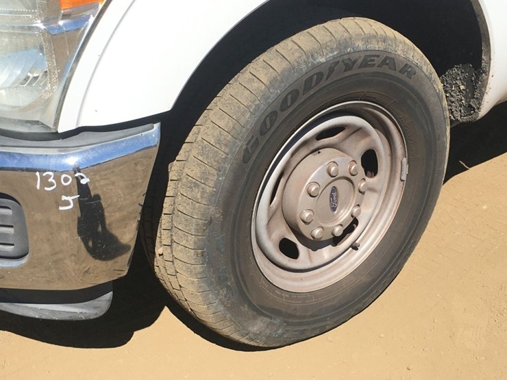 2016-ford-f250-xl-image-13