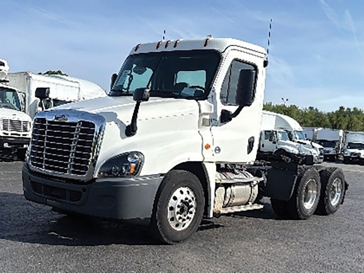 2019-freightliner-cascadia-125-image-1