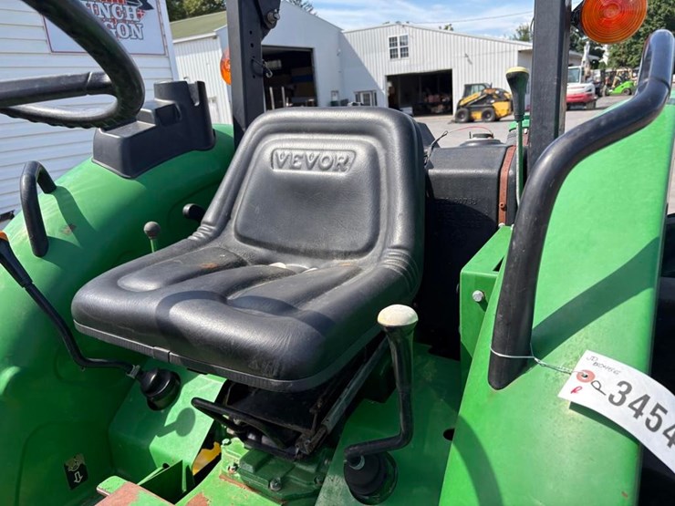 2018-john-deere-5045e-image-14
