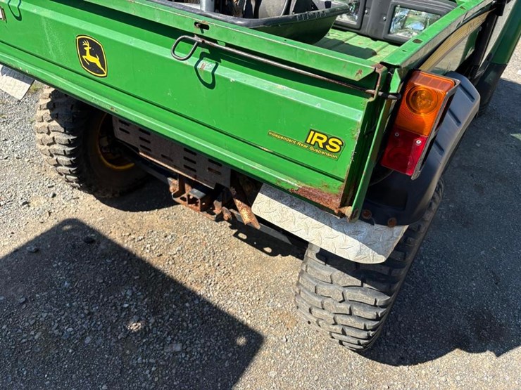 john-deere-gator-image-13