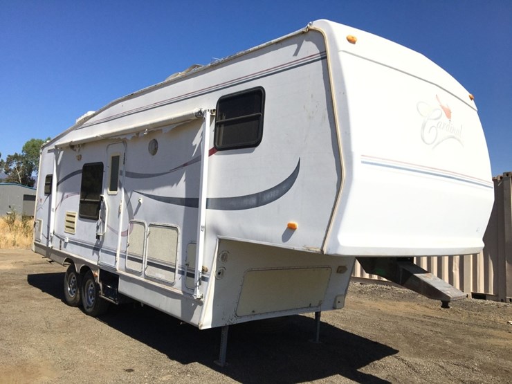 2004-forest-river-cardinal-26ft-5th-wheel-travel-image-1