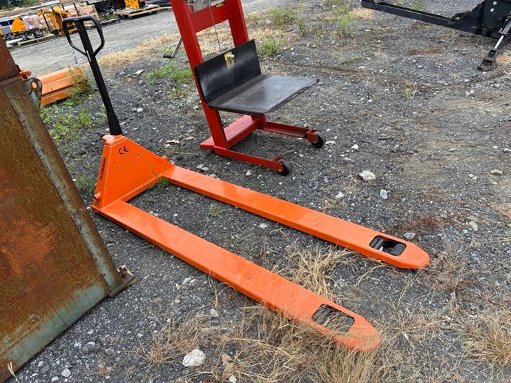 6ft-pallet-truck-image-3
