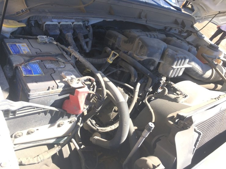2016-ford-f250-xl-image-10