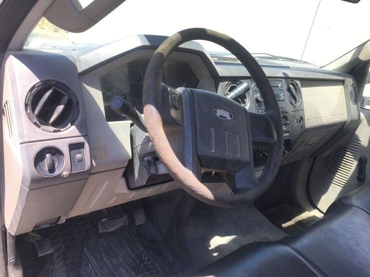 2009-ford-f350-xl-image-10