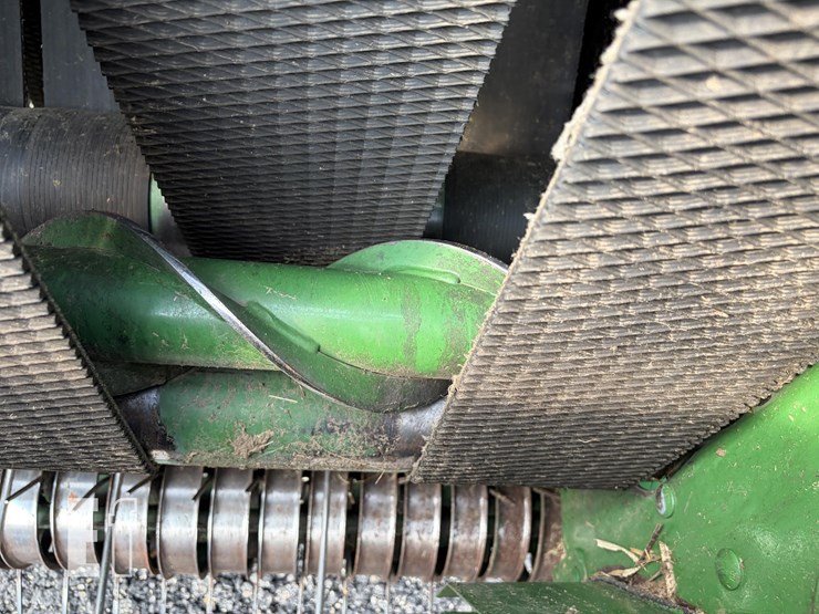 2019-john-deere-460m-image-21