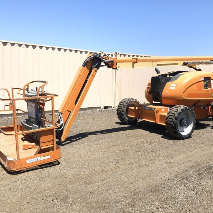 2014 JLG 600AJ