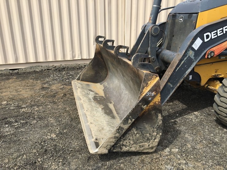 2017-deere-210lep-image-12