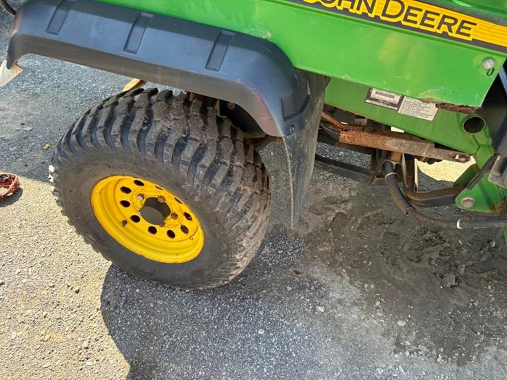 john-deere-gator-image-12