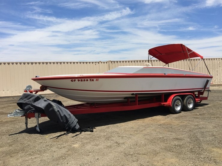 spectra-25ft-power-boat,-image-5