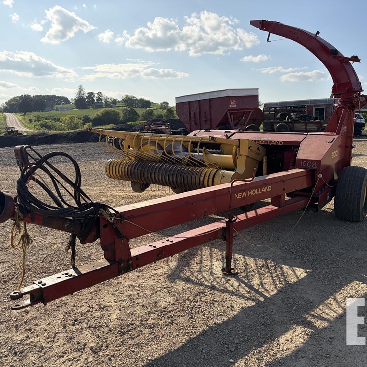 NEW HOLLAND 900