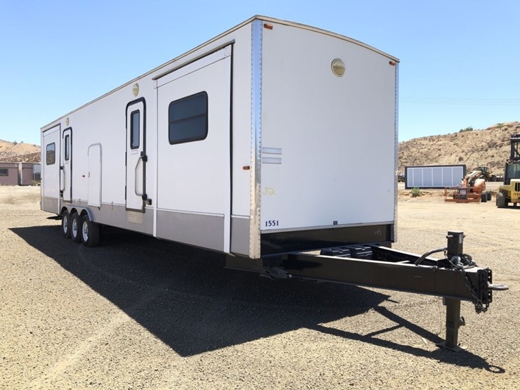 2015-play-mor-38ft-commercial-specialized-trailer,-image-2