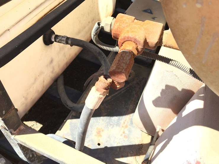 hydrotek-hot-water-pressure-washer-trailer,-image-12
