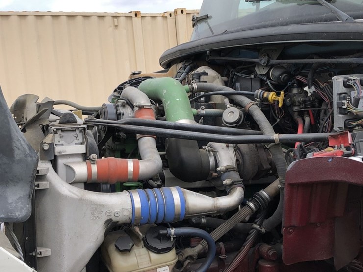 2007-freightliner-m2-flatbed-truck,-image-10