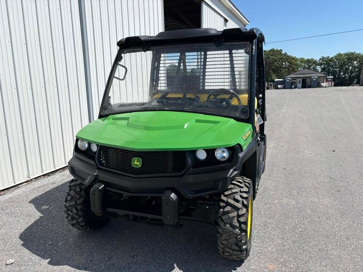 john-deere-gator-image-4
